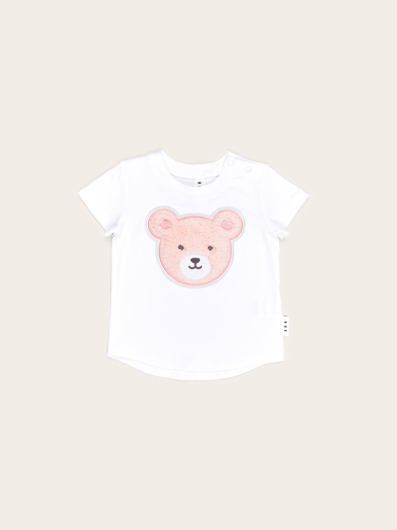 FURRY HEART BEAR T-SHIRT - Wild Plains